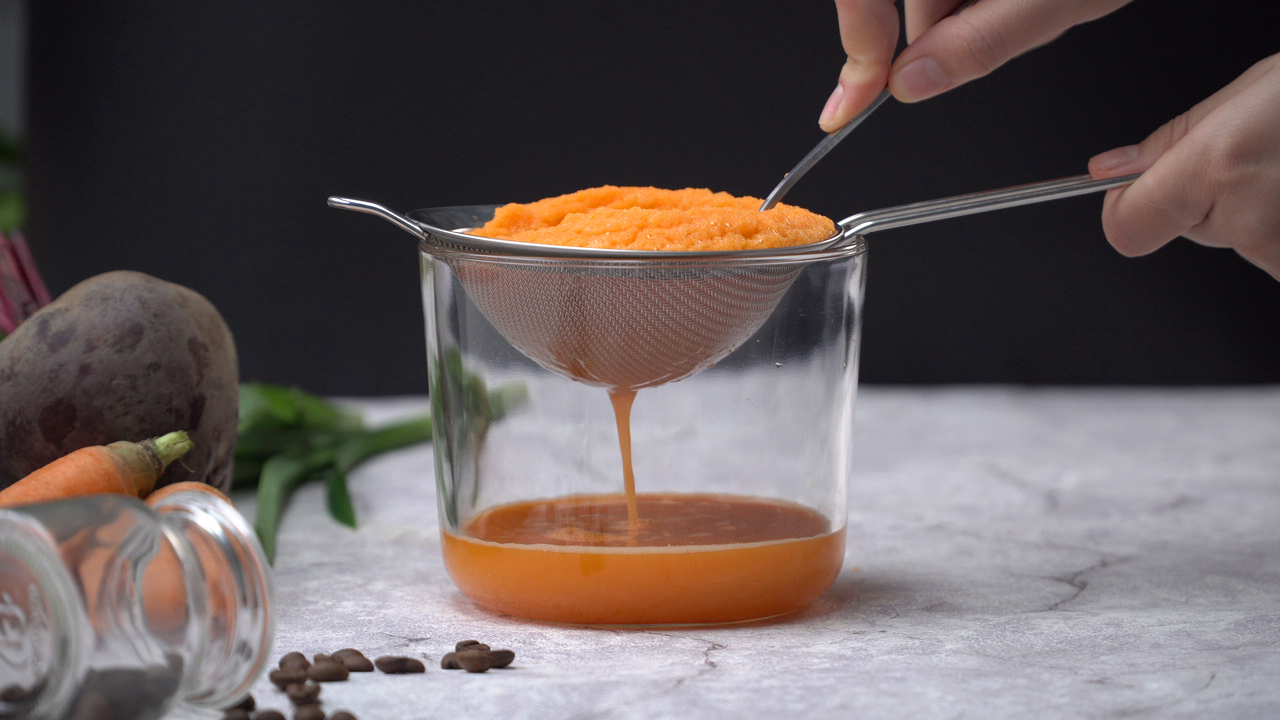 Hướng dẫn chi tiết cách làm màu thực phẩm màu cam