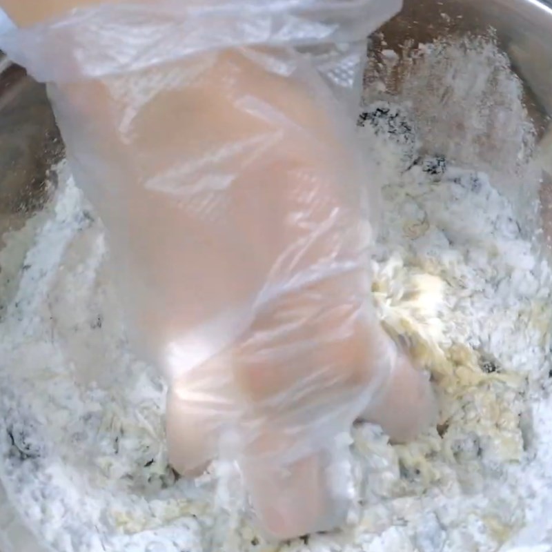 Bước 4 Trộn bột vỏ bánh Bánh Trung Thu nhân oreo